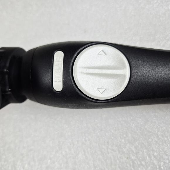 Beachwaver S1.25 BW1138 Rotating Curling Iron Silver/Black – Tested & Working - Picture 7 of 10